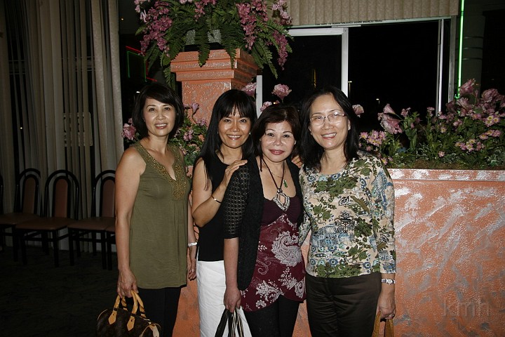 IMG_6743s.jpg - Từ trái: Thảo Em, Minh Ngọc, Mai Hương, Hương Lan