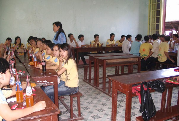 H11__Lien_hoan_nghi_He.jpg - Liên hoan nghỉ hè