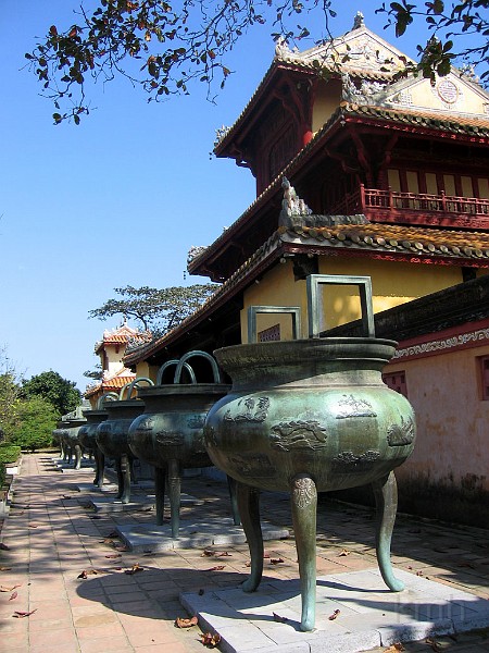 IMG_0922c.jpg - Cửu Đỉnh