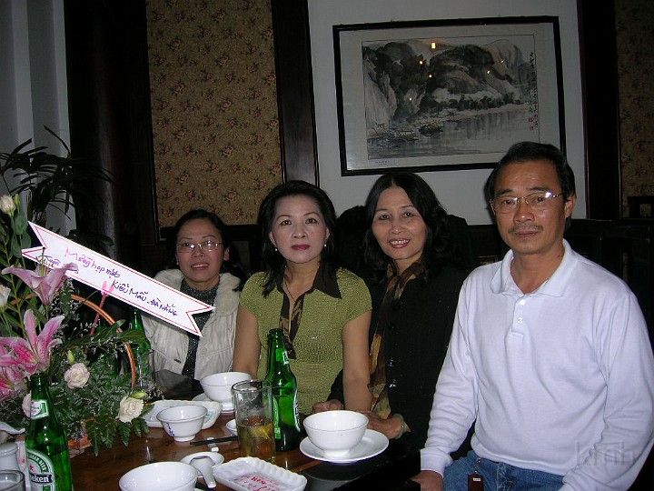 Dscn0502.jpg - Từ trái: Phú K1A, Huệ K4,Chanh K1A,Khanh K1A