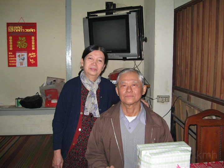 IMG_0518.jpg - Cô Thầy Hoàng Sơn Phùng dạy Việt văn