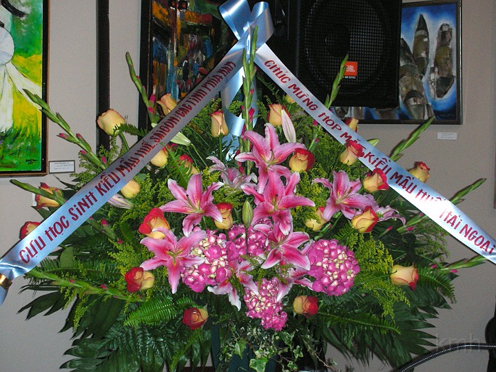 DSCN0398ss.jpg - Hoa chúc mừng của KMH/SG