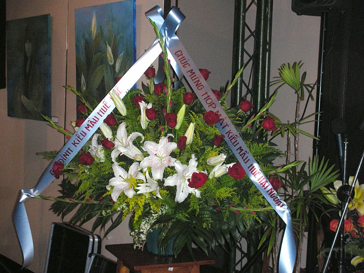 DSCN0399ss.jpg - Hoa chúc mừng của KMH/Huế