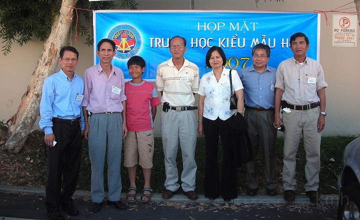 DSCN0409ss.jpg - Khóa 2:Nam K3, Khâm và con trai, Thành, Thu Nhi, Tấn, Lân