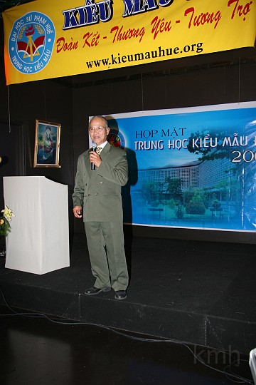 IMG_4936s.jpg - Thầy Vĩnh Tiên phát biểu cảm tưởng