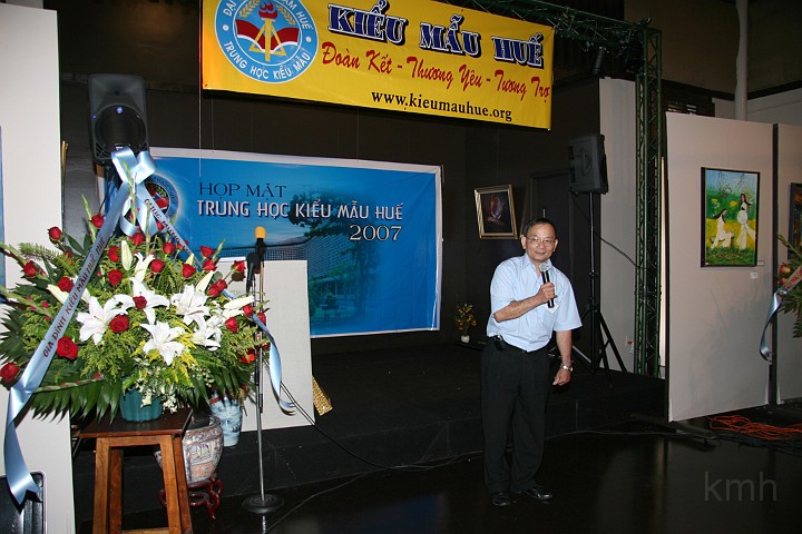 IMG_5031s.jpg - ... " Khóa nào chưa chụp hình lưu niệm xin mời lên chụp hinh..."
