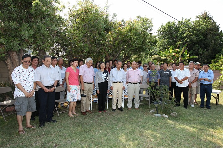 IMG_3818_resize.JPG - Phút tưởng niệm các cựu Giáo sư, cựu nhân viên, và cựu học sinh trường Trung học Kiểu Mẫu Huế đã quá vãng .