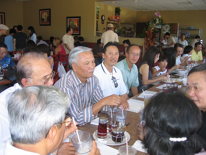 IMG_4038ss.jpg - Thầy Bằng, thầy Tiên, thầy Long, Khôi K2, Thành K2, Tường Vi K9, Xê K6,Hòa Nam K3, vợ chồng Tân (Phúc)K3