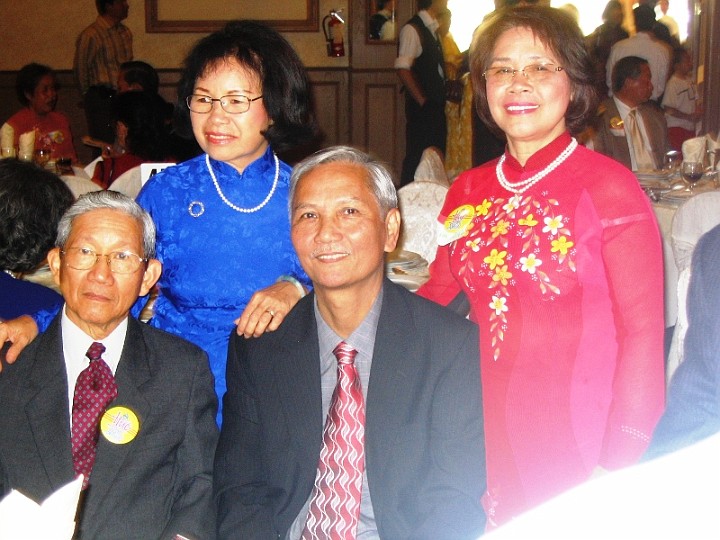 To_Rong_To_13.JPG - Cô Thầy Bằng và Cô Thầy Long