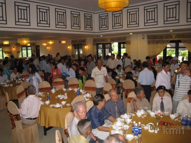 ResizeofIMG_0346.jpg - ASCII