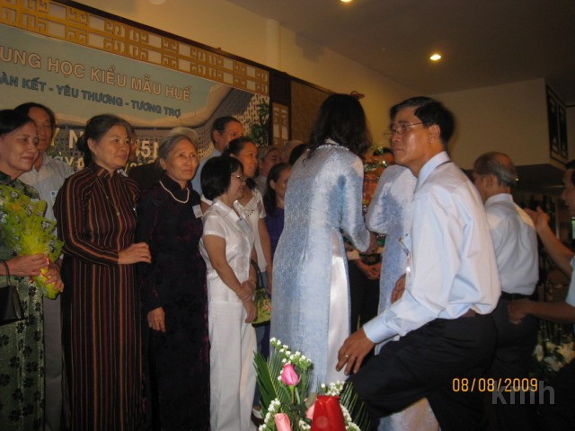 ResizeofIMG_0397.jpg - ASCII