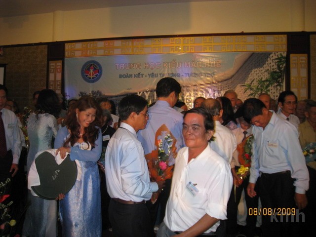 ResizeofIMG_0400.jpg - ASCII