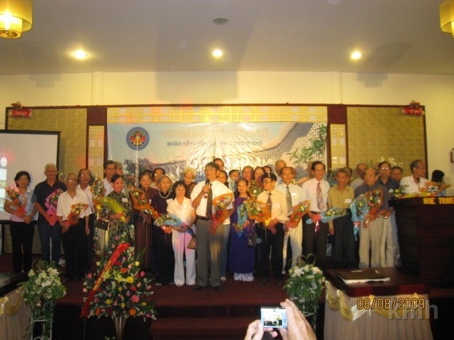 ResizeofIMG_0407.jpg - ASCII