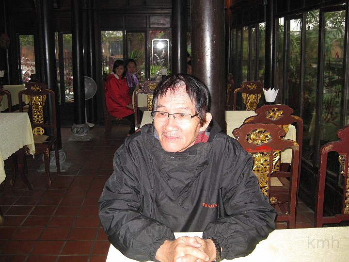 IMG_0365.jpg - thầy Nguyễn Tư Triệt(Anh Văn)