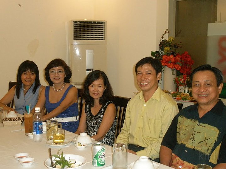 P7060241.JPG - K3 Minh Ngọc và bạn bè tại Saigon, 07/2010