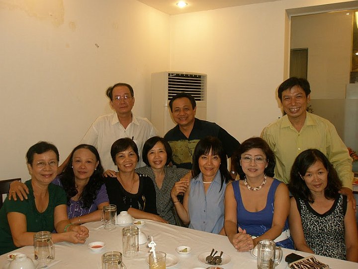 P7060243.JPG - K3 Minh Ngọc và bạn bè tại Saigon, 07/2010