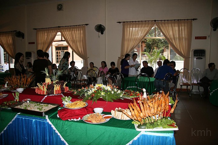 Truoc_gio_khai_mac.JPG