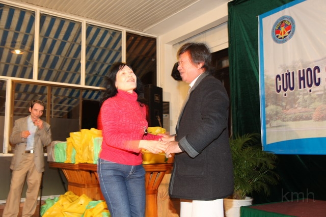 IMG_4187_resize.JPG - ...một điệu nhảy : Thanh Liên và rễ K2