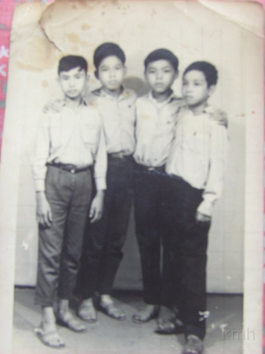 K7LeTuHanh_TranDung_h01.JPG - Từ trái:  ......K7Lê Tự Hạnh, K7 Trần Dũng