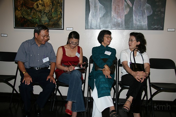 IMG_4840s.jpg - Từ trái: Ngô Miên K6, Xê K6, cô Kim Sa, ...