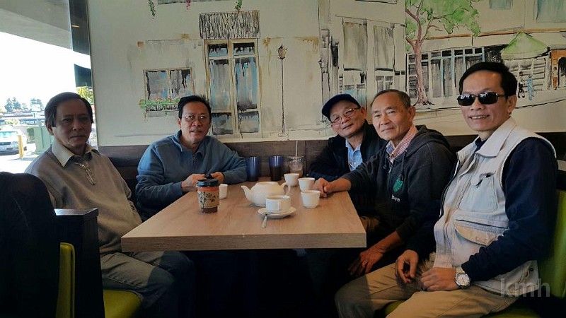 20161218_KmhHnCafe.jpg - Kmh tại Cali gặp nhau cafe Dec 18, 2016Từ trái: Đài K3, Khôi K2, Thảo K1A, Triều K1A, Điền K4