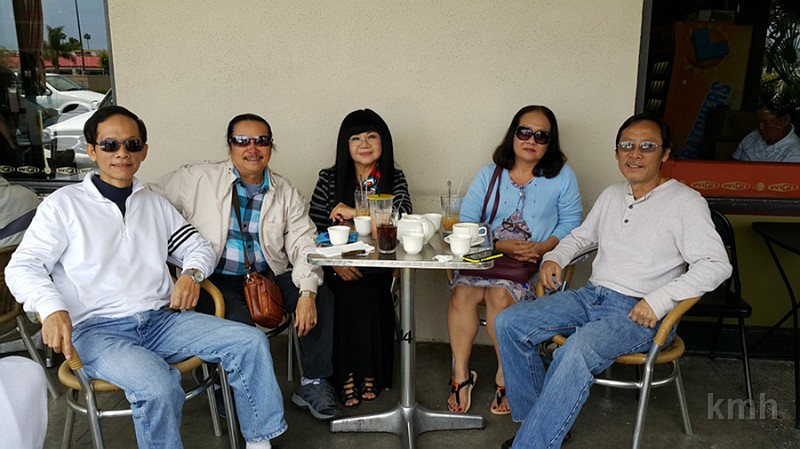 NgLienK4-Cali.jpg - Nhân dịp vợ chồng K4 Trần Đăng Dinh (SG) và K4 Ngọc Liễn (SG) du lịch Mỹ mùa hè 2016 .Từ trái: K4 Điền, vợ chồng K4 Trần Đăng Dinh, K4 Ngọc Liễn, K2 Khôi