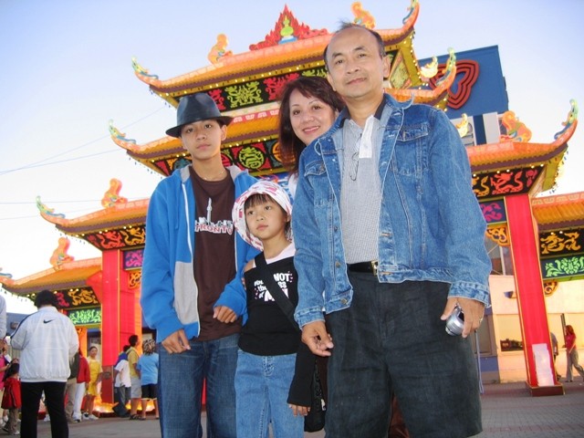 To_Rong_To_3.JPG - Gia đình Hưng K6 -  Toronto-Canada