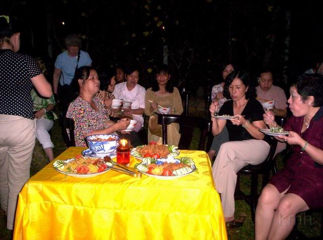 GiaoLuu01.jpg