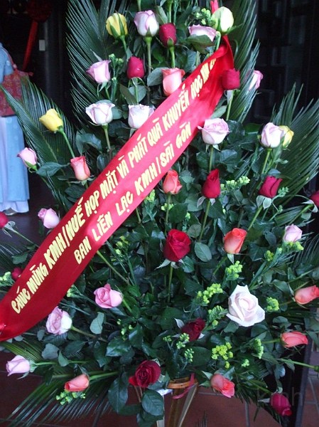 DSCF2780.jpg - Lẳng hoa chúc mừng của KMH/Saigon