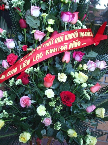 DSCF2782.jpg - Lẳng hoa chúc mừng của KMH/Danang