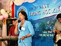 Hoang_Dung_voi_tiet_muc_Van_Nghe