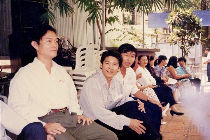 KmhSg_h3.jpg - Từ trái: Lê Văn Nhân K3, Nguyễn Tín K1B, ..